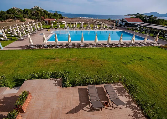 Acroter ホテル 4*