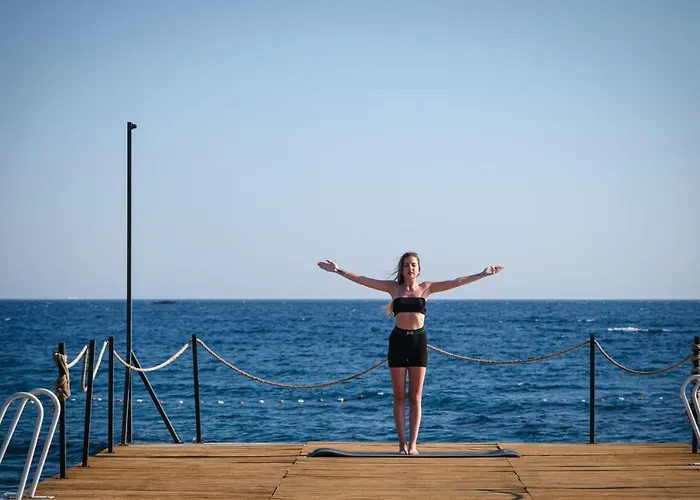 Szálloda Acroter 4*