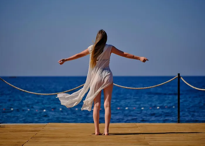 Acroter ホテル 4*